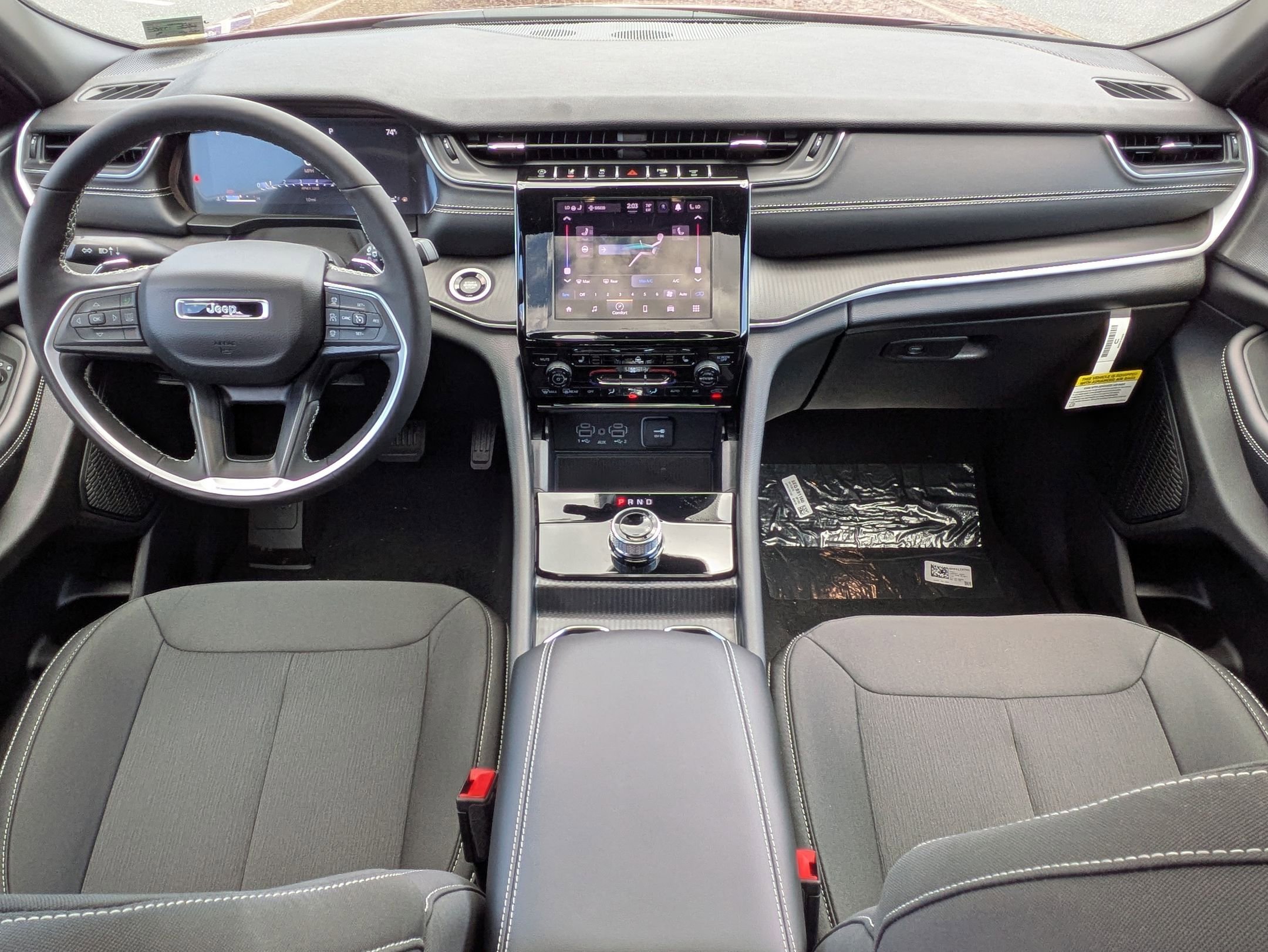 2025 Jeep Grand Cherokee Laredo X photo 21