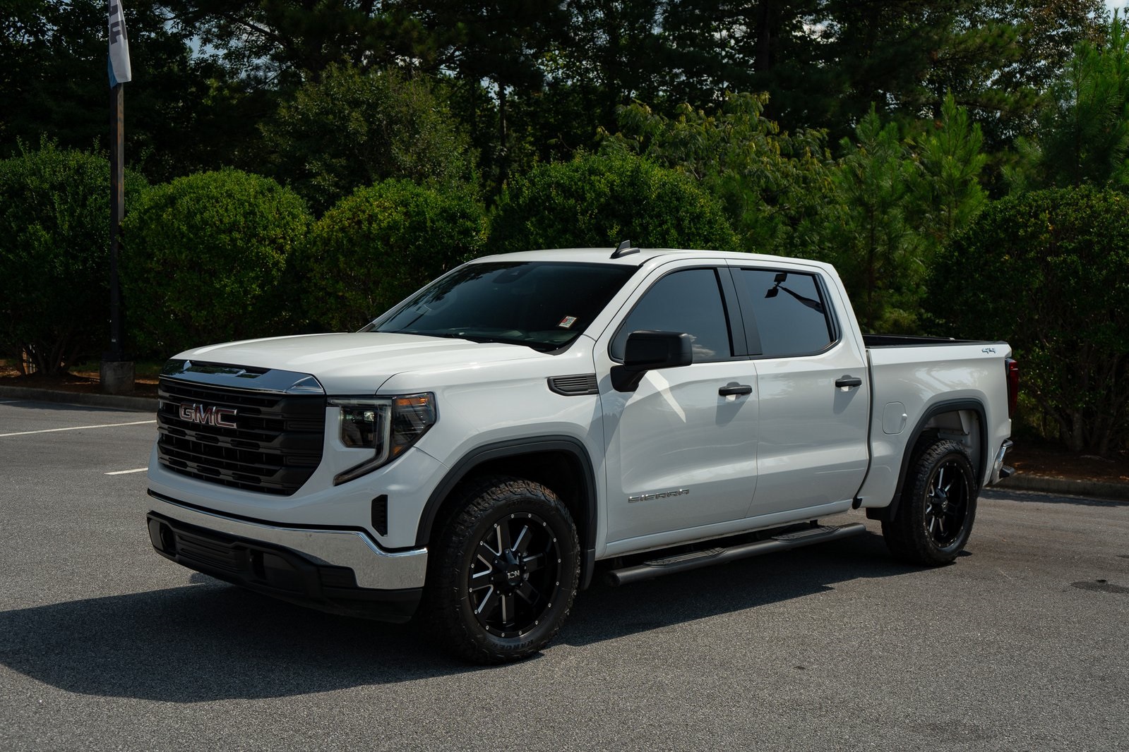 2024 Gmc Sierra Base photo 2