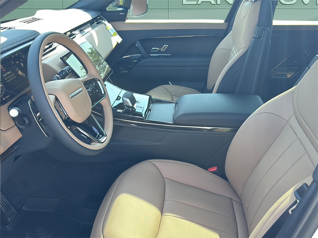 2025 Land Rover Range Rover Sport SE photo 15