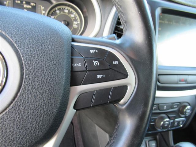 2018 Jeep Cherokee Latitude photo 17