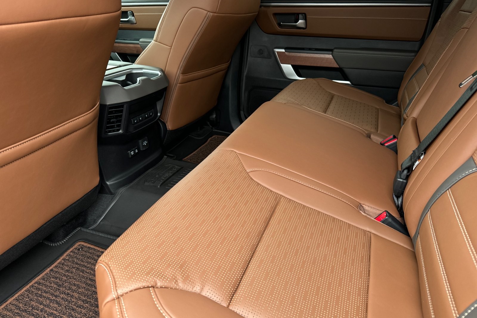 2025 Toyota Tundra 1794 Edition CrewMax photo 13