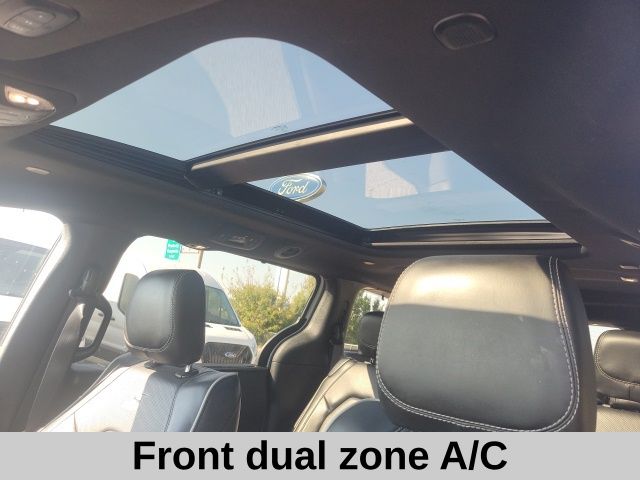 2025 Chrysler Pacifica Limited photo 3