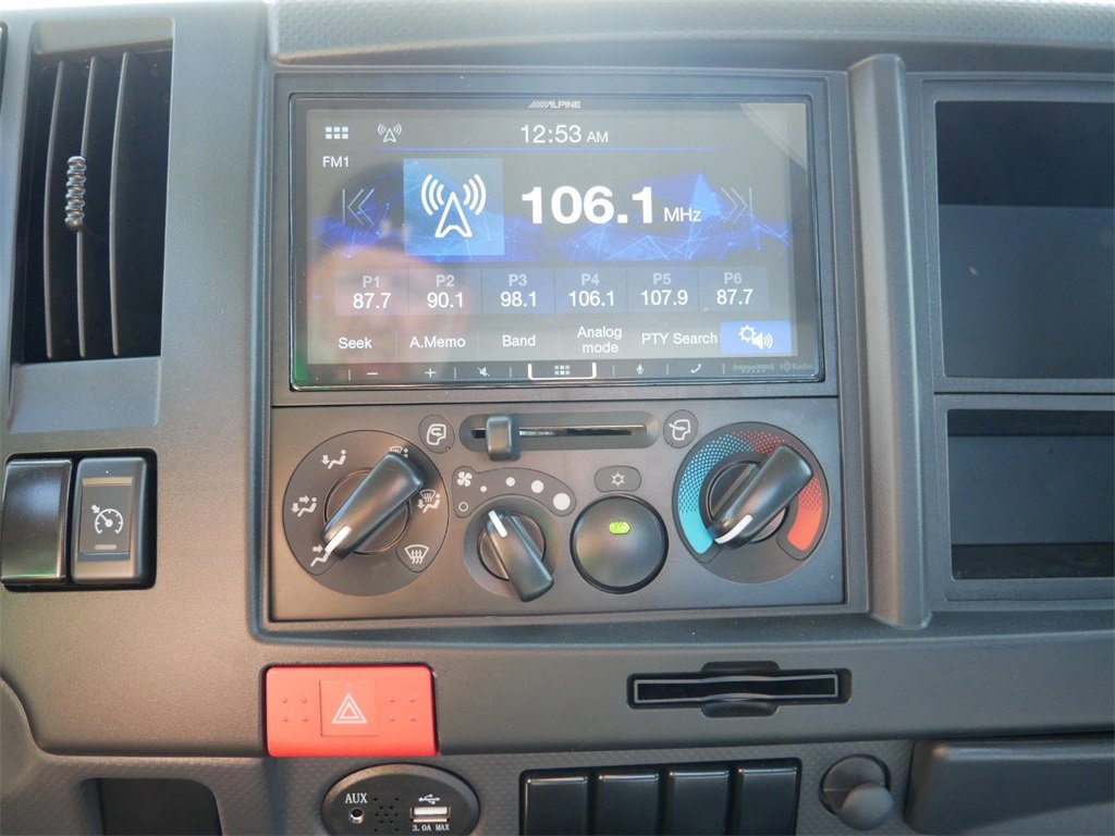 2025 Toyota RAV4 LE photo 7