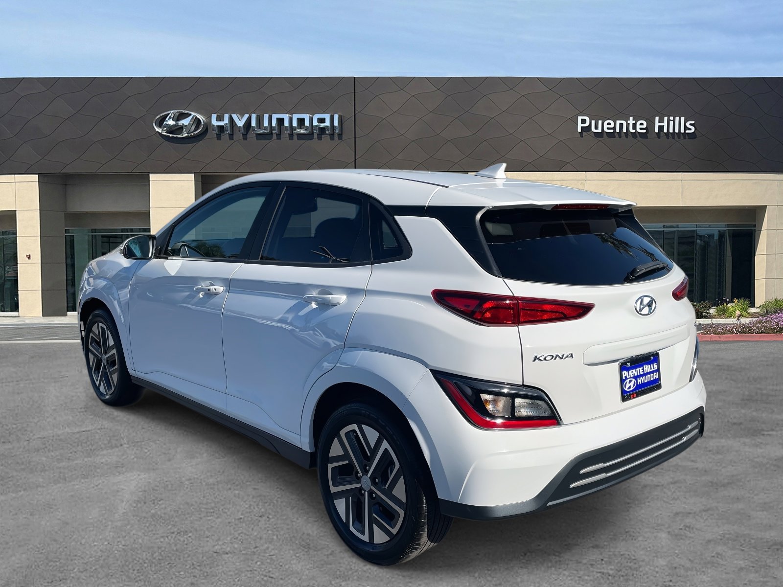 2023 Hyundai Kona Electric SE photo 4