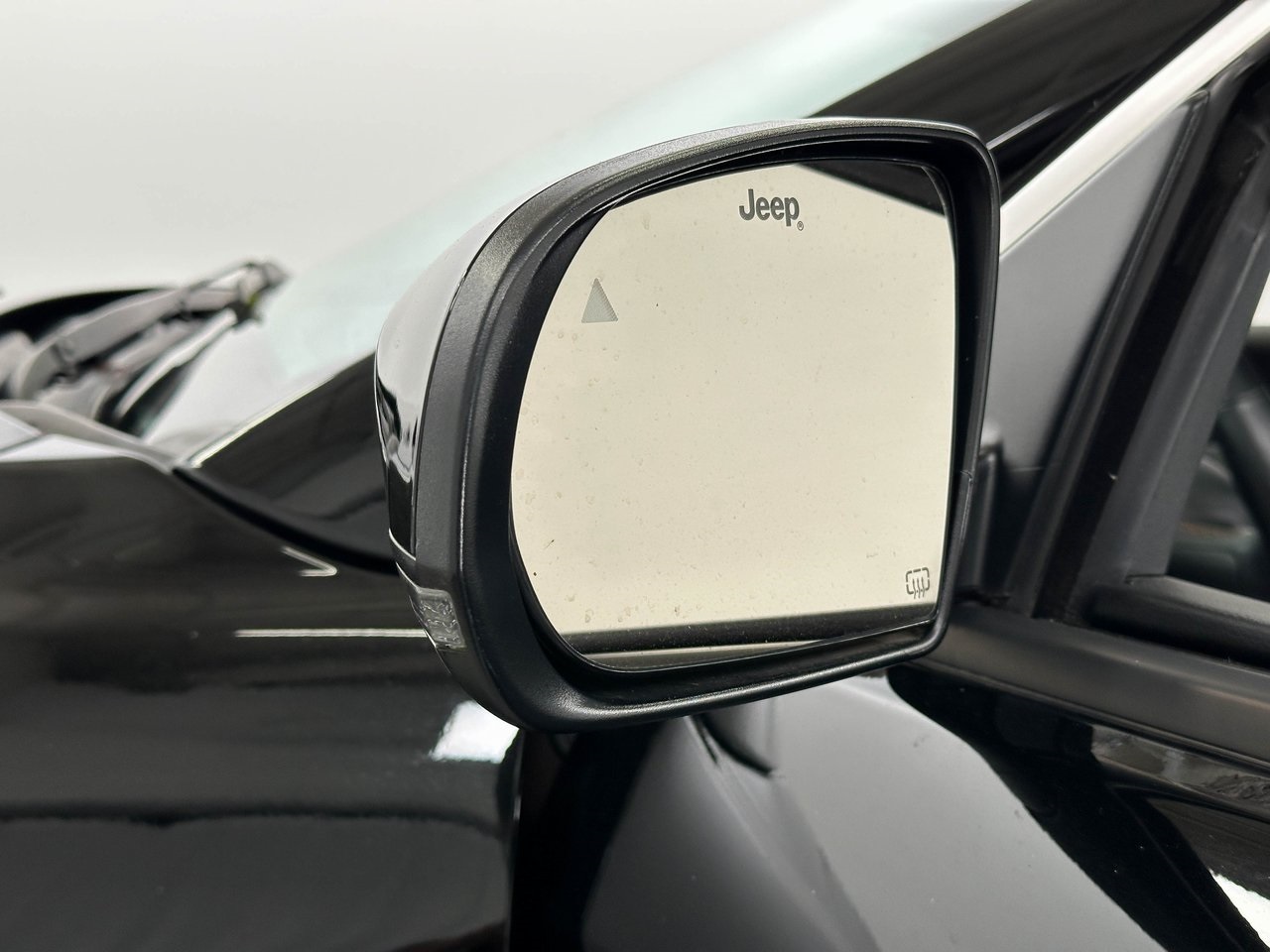 2022 Jeep Compass Limited photo 8
