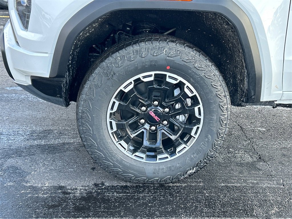 2026 GMC CANYON - Image 10