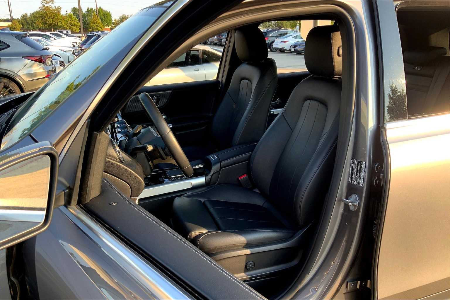 2022 Mercedes Benz GLB 250 photo 7