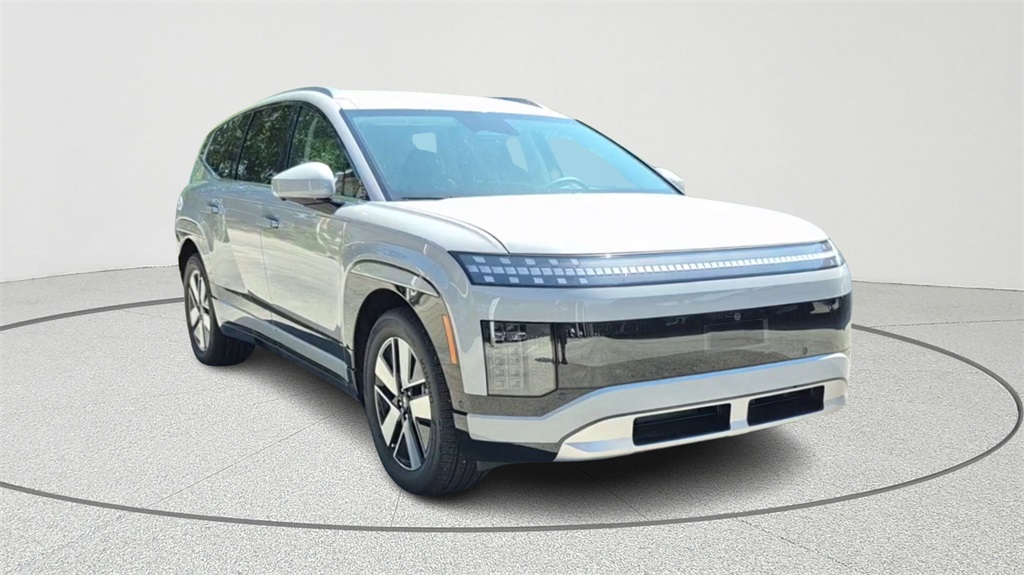 2026 Hyundai IONIQ 9 SEL's photo