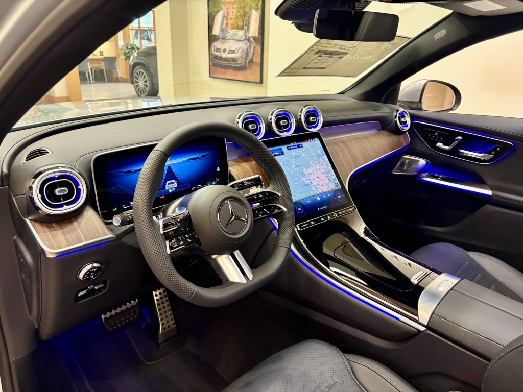 2026 Mercedes Benz GLC 300 4MATIC photo 7