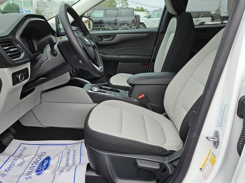 2025 Ford Escape Active photo 5