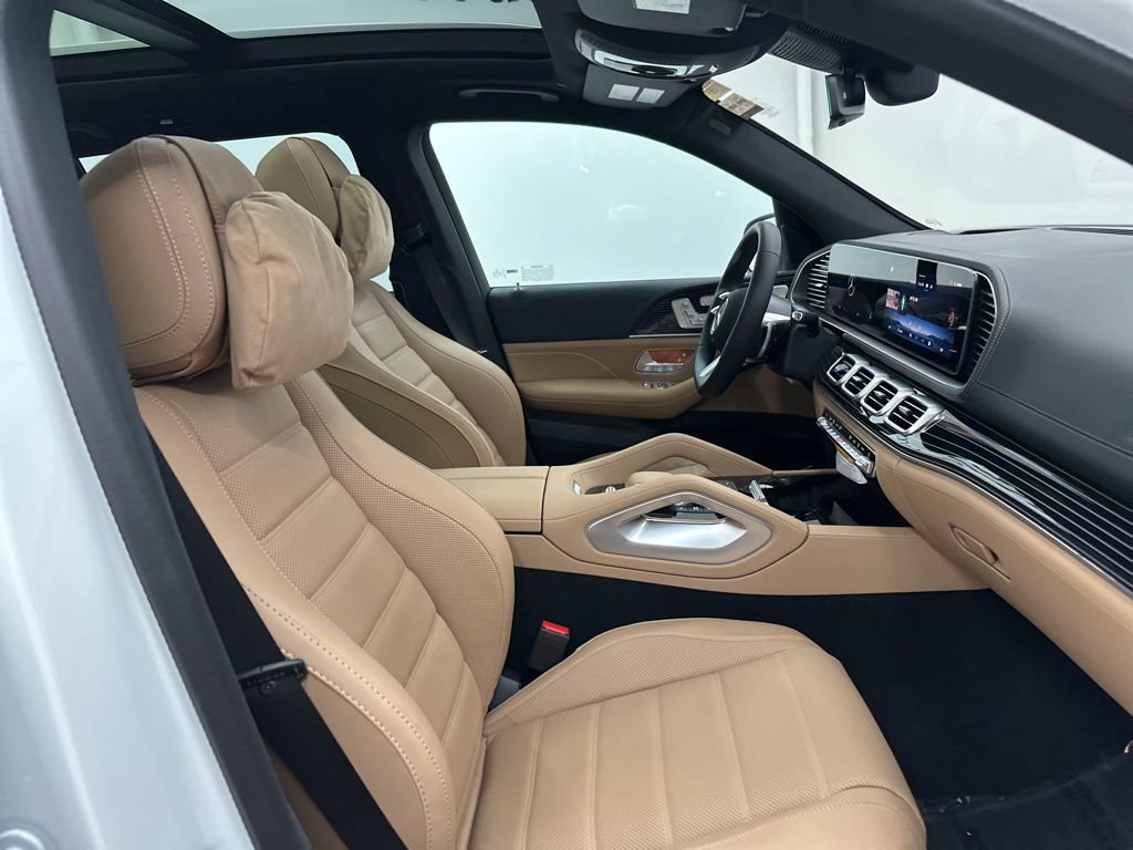 2026 Mercedes Benz GLS 580 4MATIC photo 27