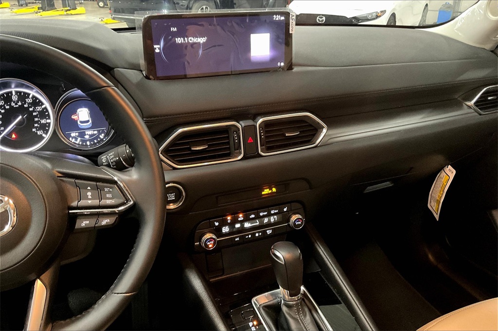 2025 Mazda CX-5 2.5 S Preferred photo 4