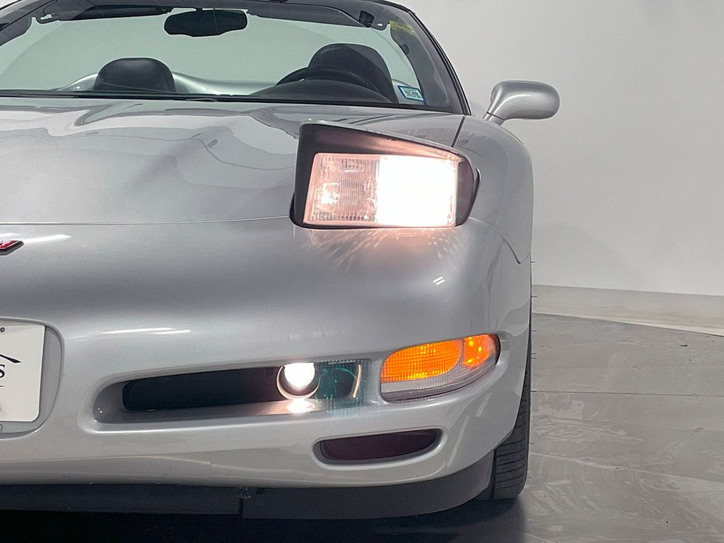 2000 Chevrolet Corvette Base Convertible photo 20