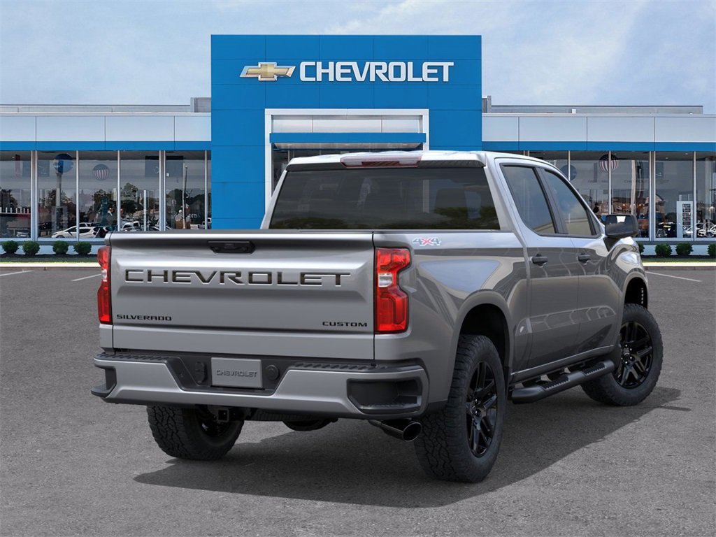 2025 Chevrolet Silverado 1500 Custom photo 3
