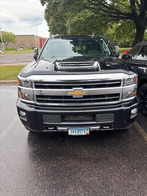 Used 2019 Chevrolet Silverado 3500HD High Country with VIN 1GC4KYEY2KF181952 for sale in Apple Valley, Minnesota