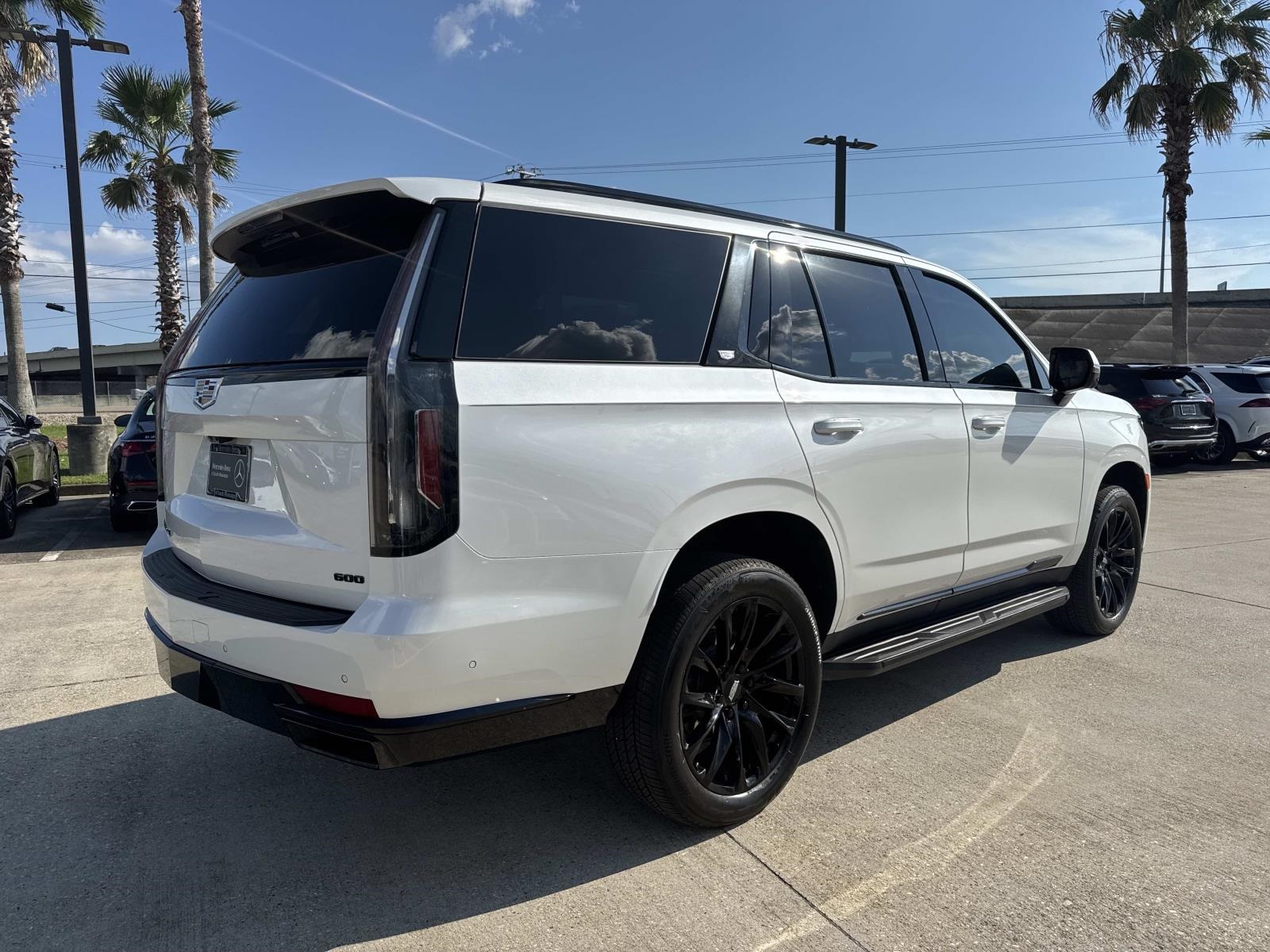 2024 Cadillac Escalade Sport photo 4