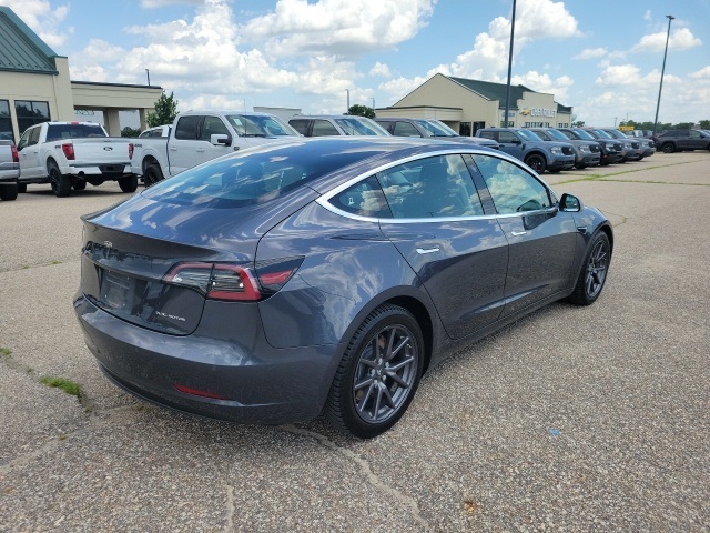 2018 Tesla Model 3 Long Range photo 17