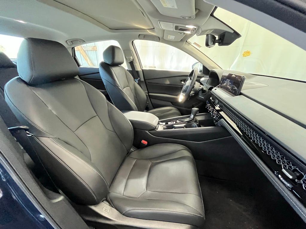 2023 Honda Accord Hybrid Touring photo 12