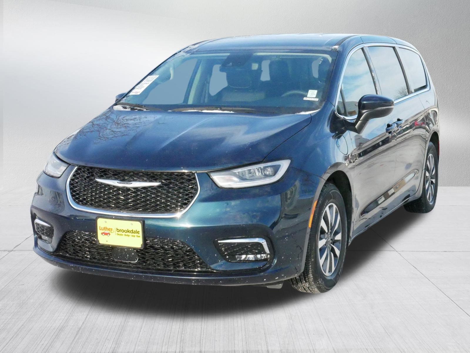 Certified 2023 Chrysler Pacifica Hybrid Touring L with VIN 2C4RC1L74PR518531 for sale in Brooklyn Park, Minnesota