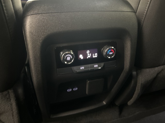 2024 Chevrolet Traverse Z71 photo 27