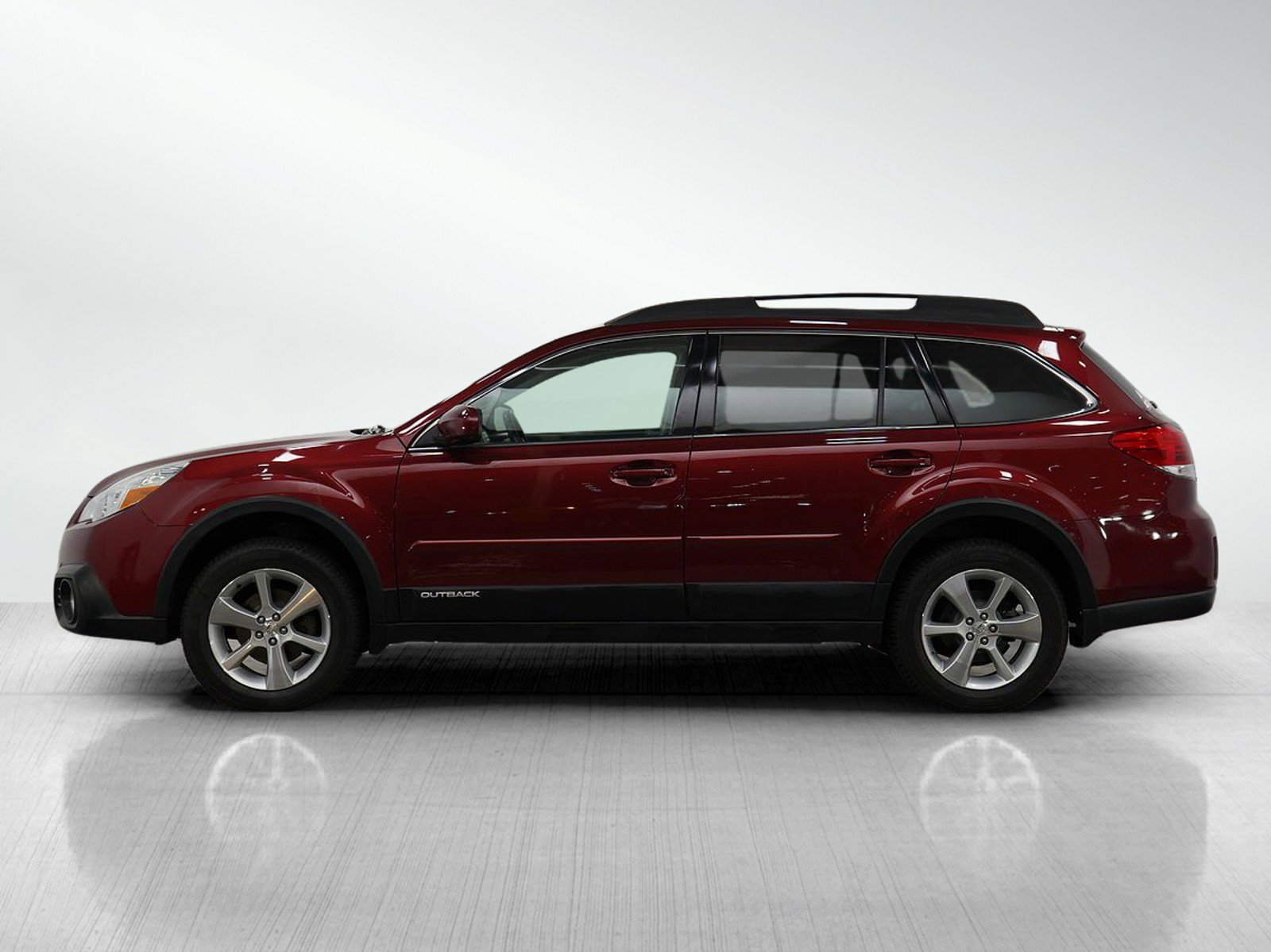 Used 2014 Subaru Outback 2.5i Limited with VIN 4S4BRBLC5E3213091 for sale in Burnsville, Minnesota