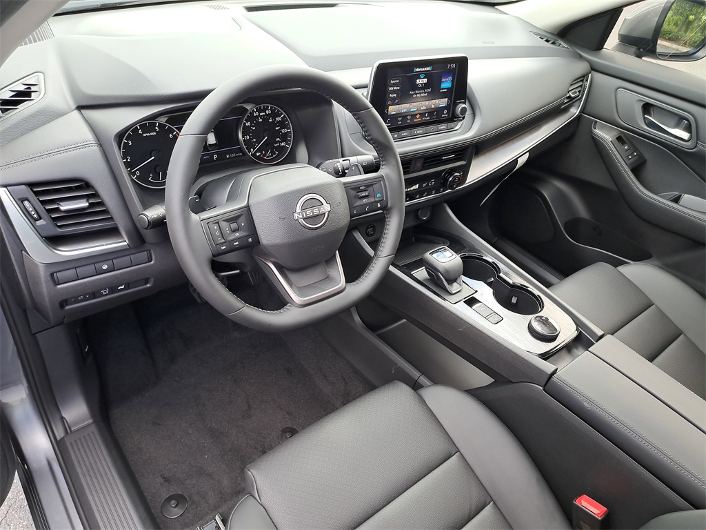 2026 Nissan Rogue SV photo 17