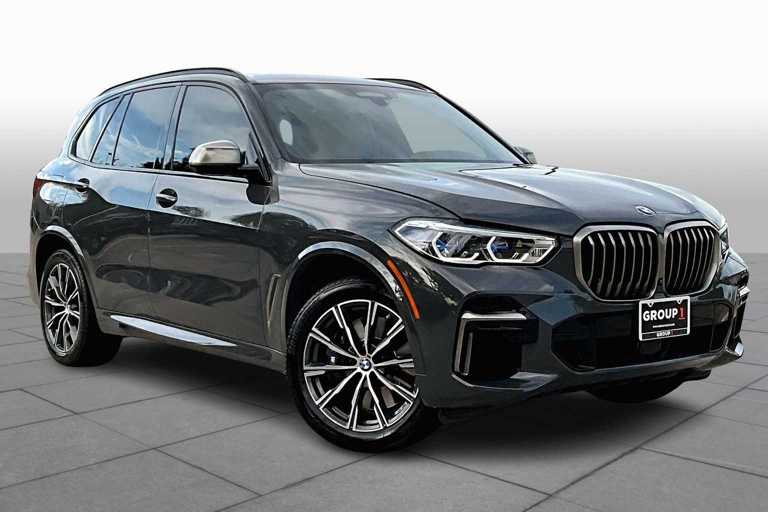 2023 Bmw X5 M50i photo 2