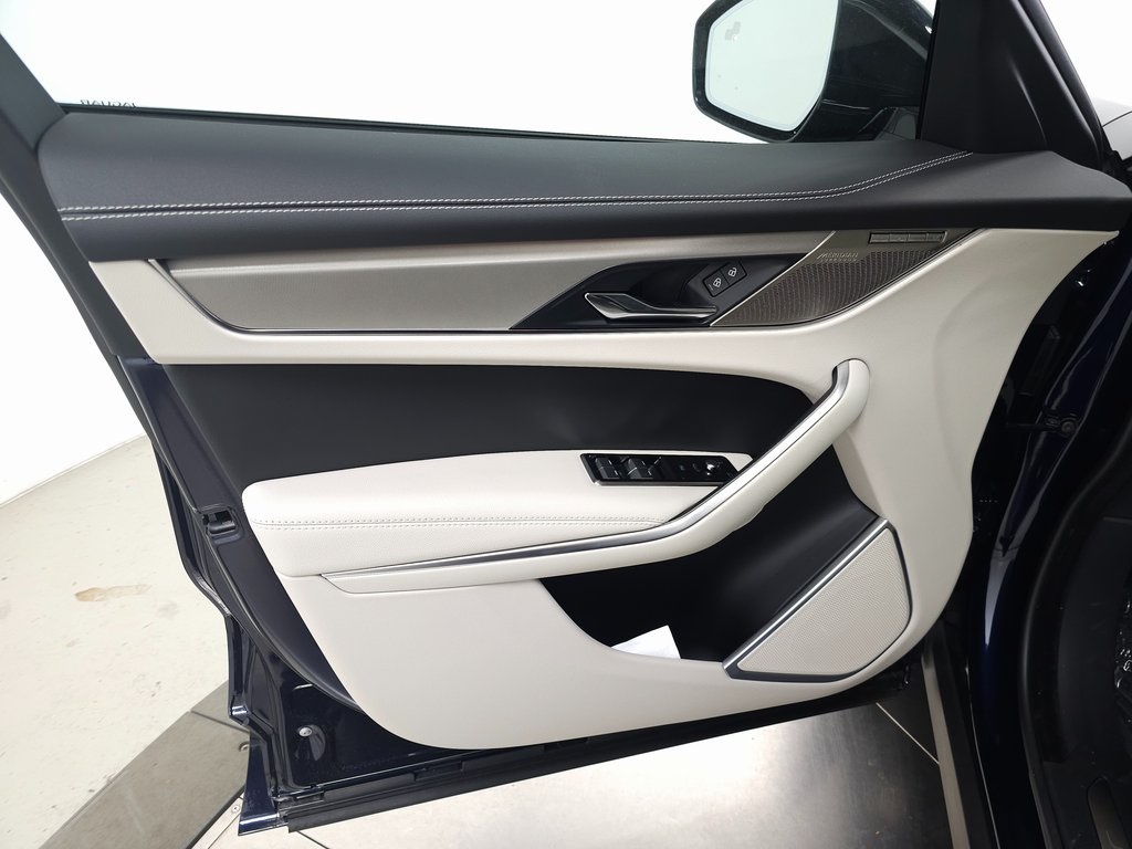 2026 JAGUAR F-PACE - Image 11