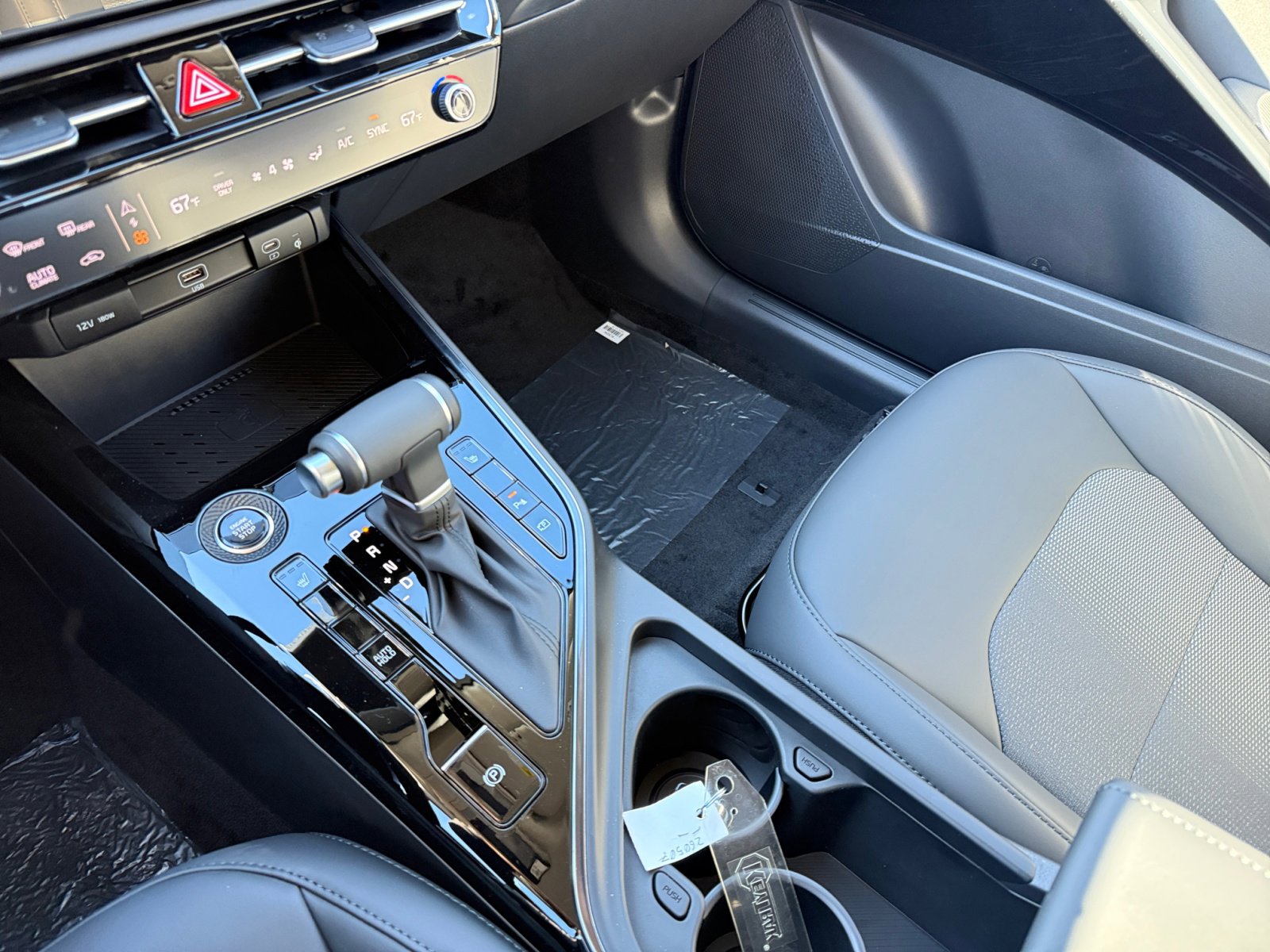 2025 Kia Niro EX photo 13