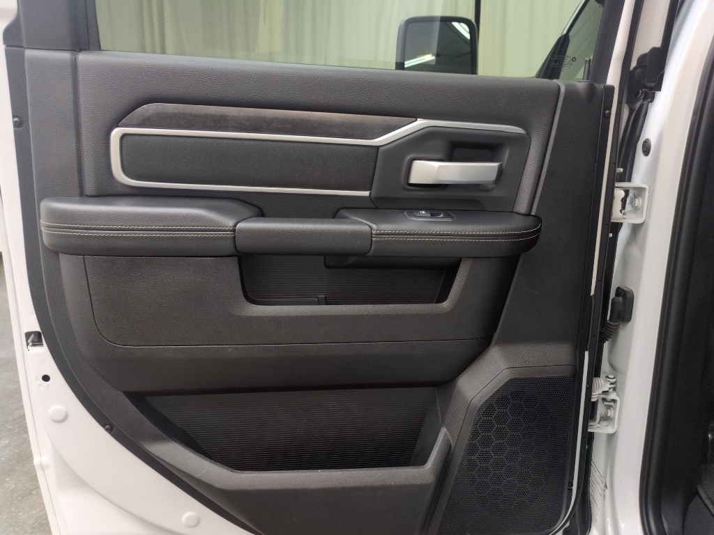 2024 Ram 3500 Big Horn photo 10