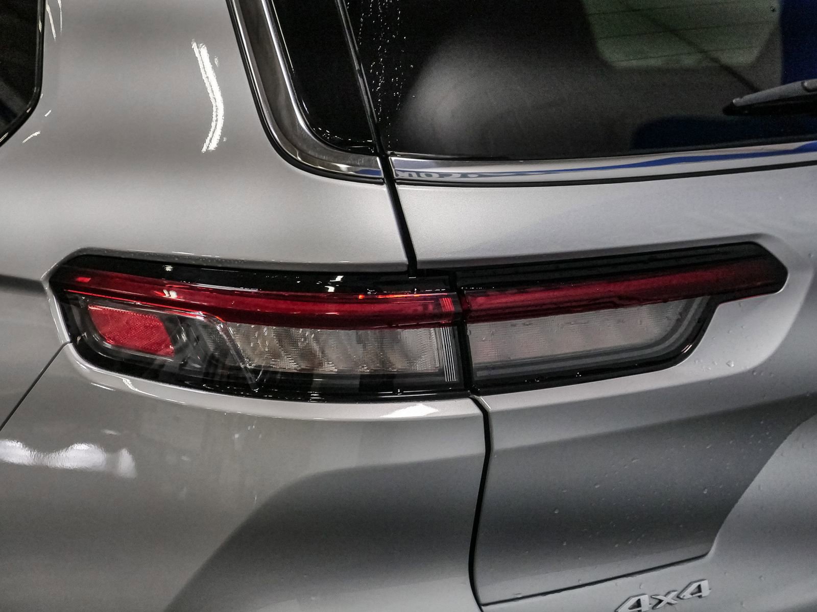 2023 Jeep Grand Cherokee Laredo Altitude photo 14