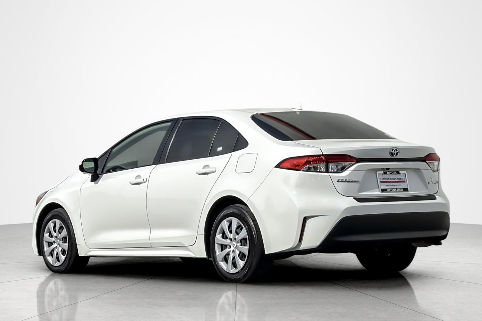 2023 Toyota Corolla Hybrid LE photo 3