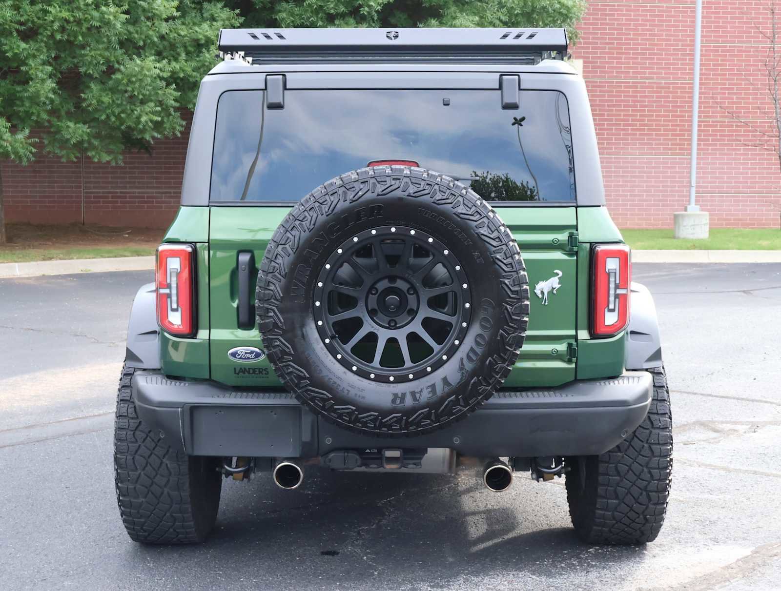 2023 Ford Bronco Base photo 18