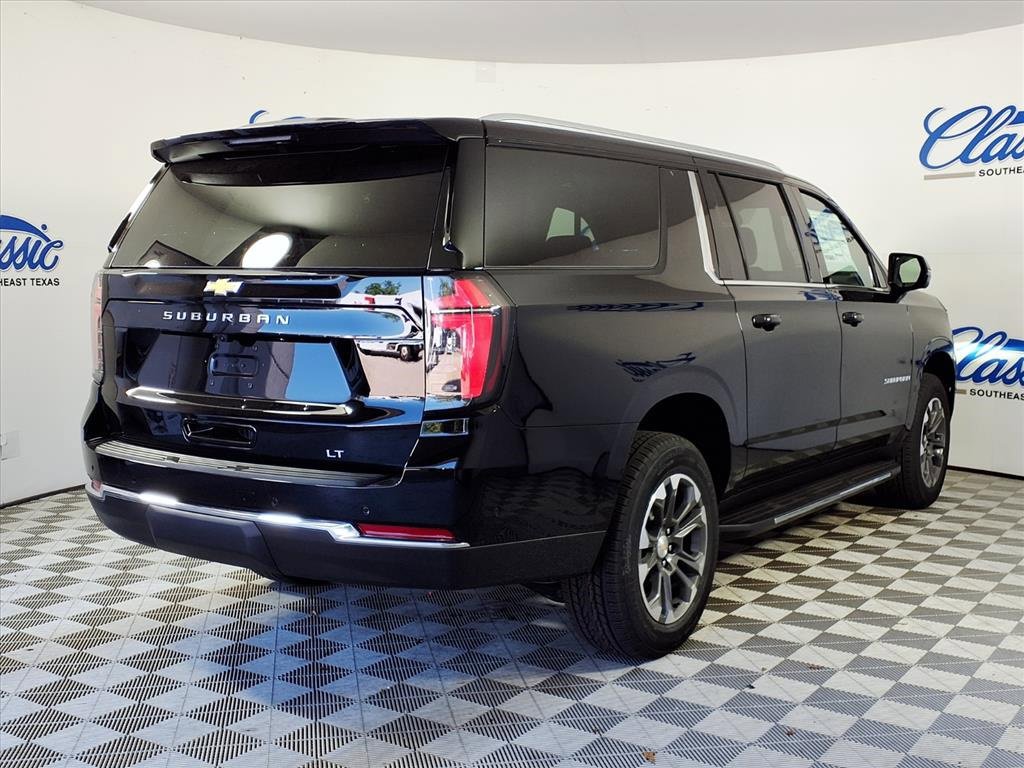 2026 Chevrolet Suburban LT photo 23