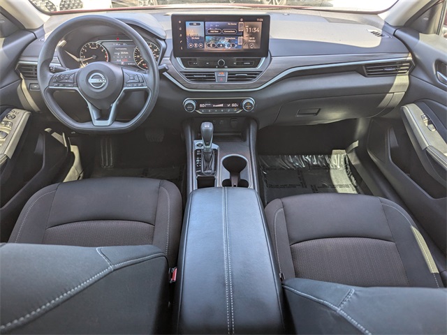 2025 Nissan Altima 2.5 SV photo 6