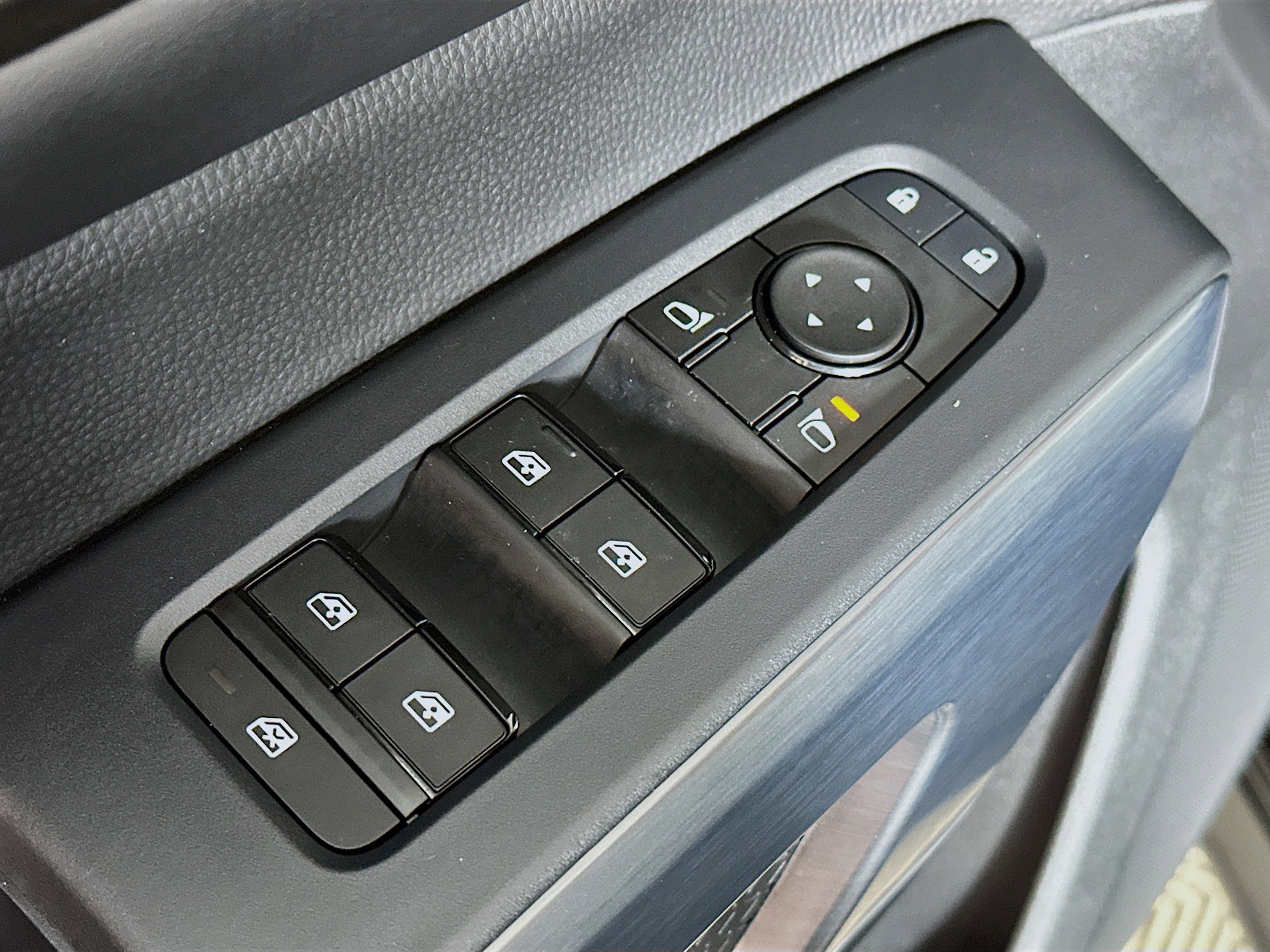 2024 Nissan Pathfinder Rock Creek photo 16
