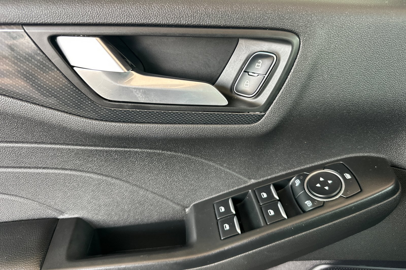 2023 Ford Escape ST-Line photo 10