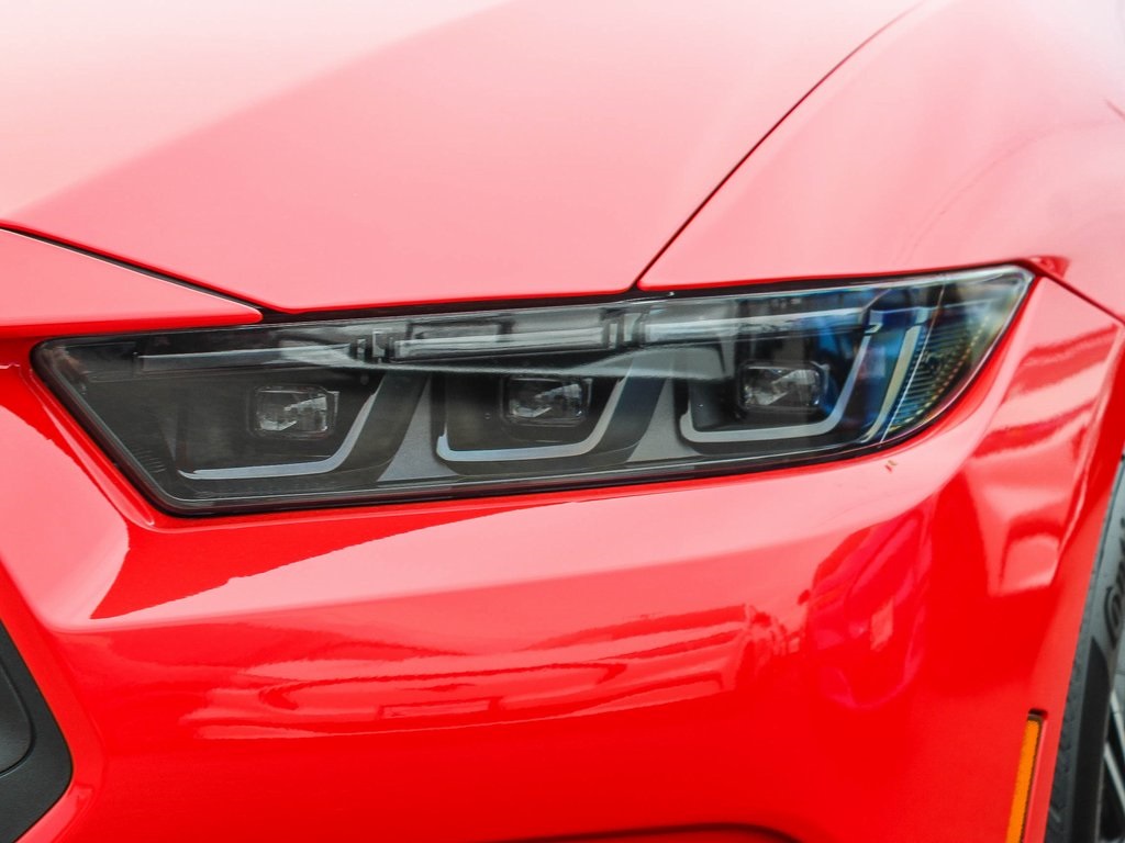 2025 Ford Mustang EcoBoost photo 4