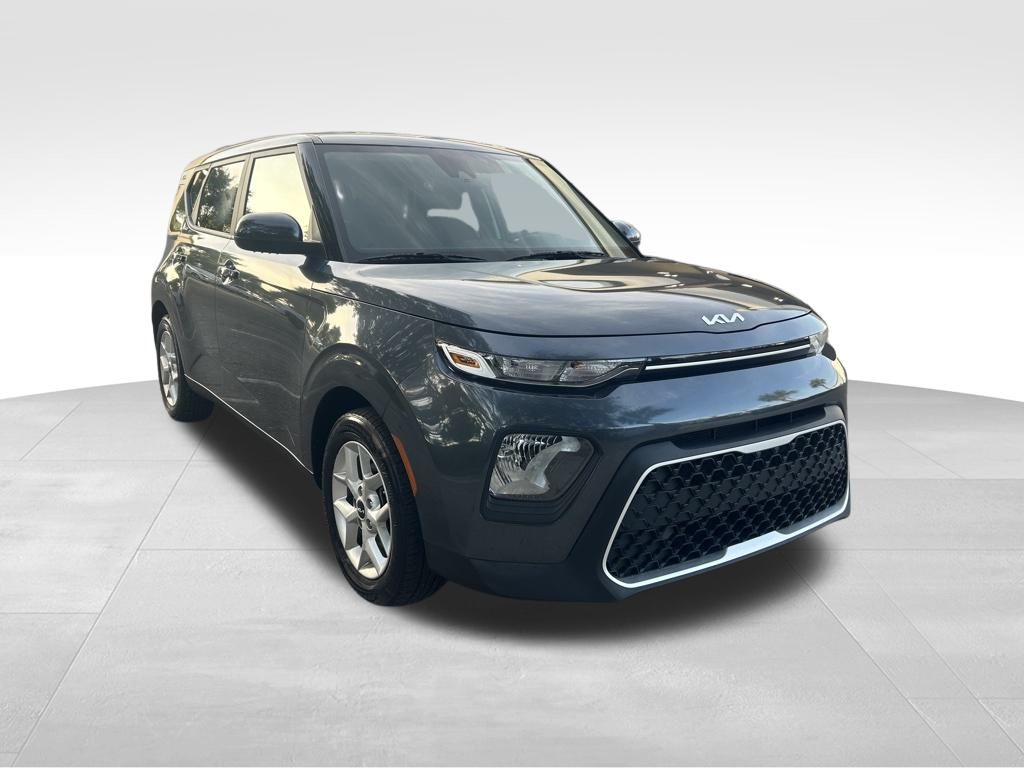 Used 2022 Kia Soul LX with VIN KNDJ23AU1N7832950 for sale in Lake Worth Beach, FL