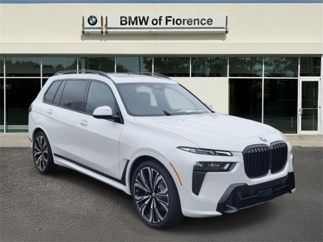 2026 BMW X7 40i's photo