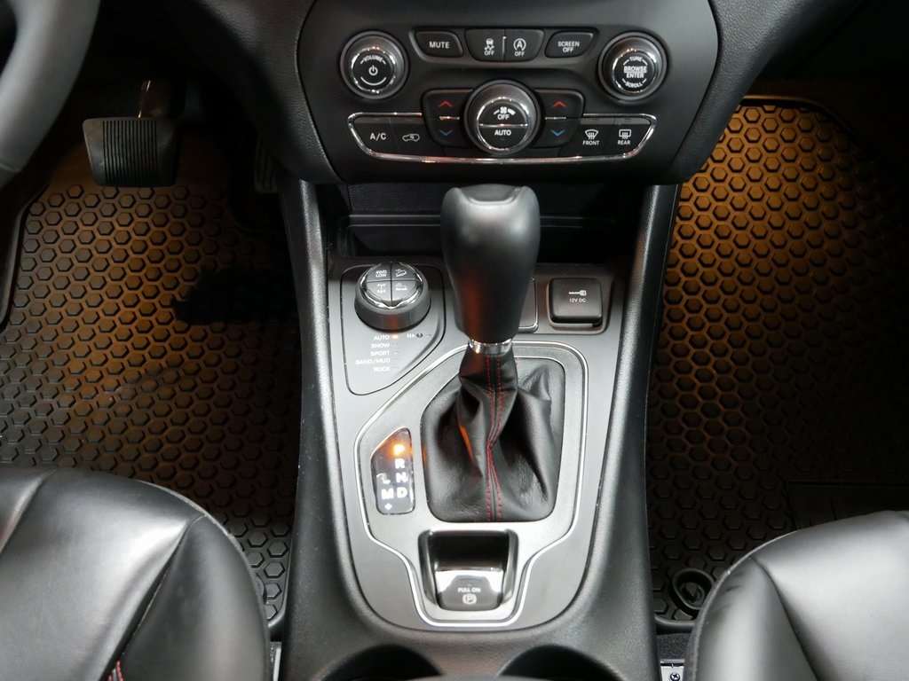 2022 Jeep Cherokee Trailhawk photo 20