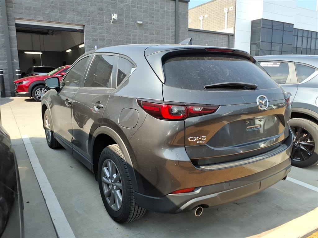 2023 Mazda CX-5 2.5 S Preferred photo 3