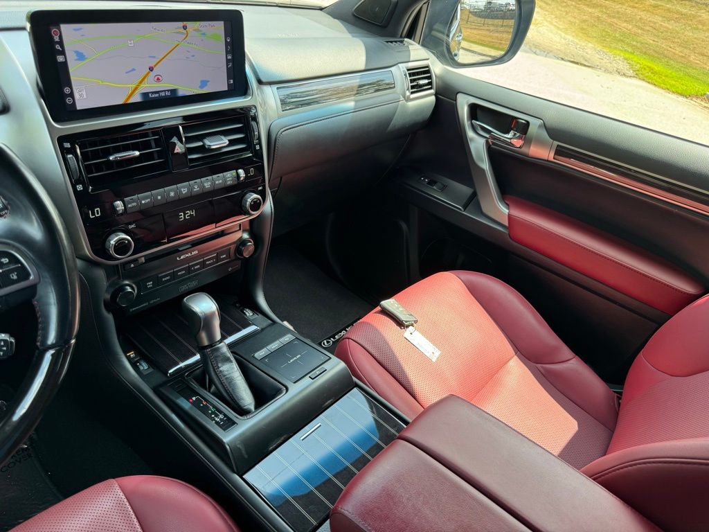 2023 Lexus GX 460 photo 32