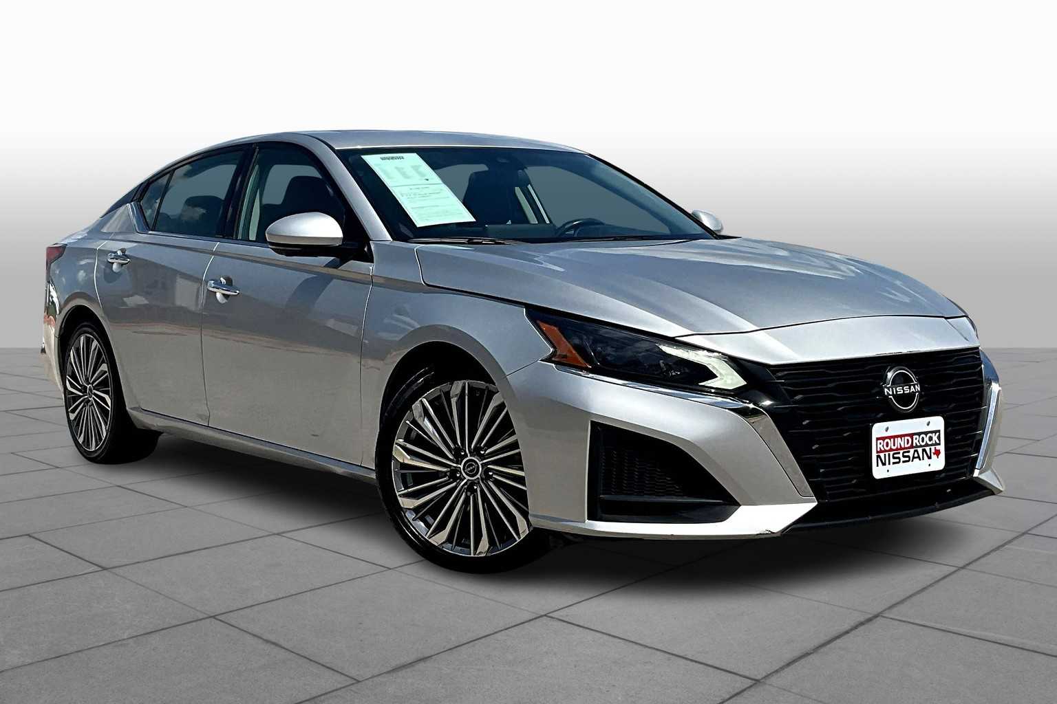 2023 Nissan Altima 2.5 SL photo 2