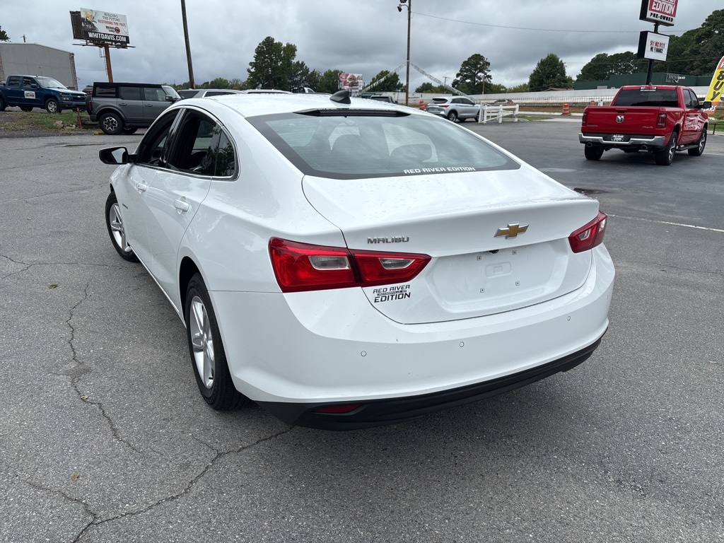 2023 Chevrolet Malibu LS photo 3