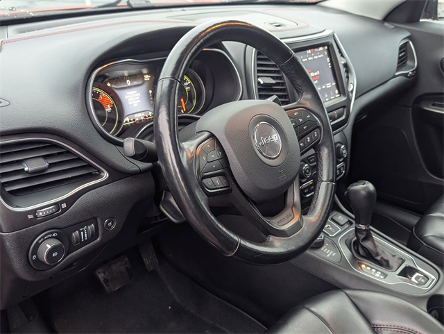 2021 Jeep Cherokee Trailhawk photo 2