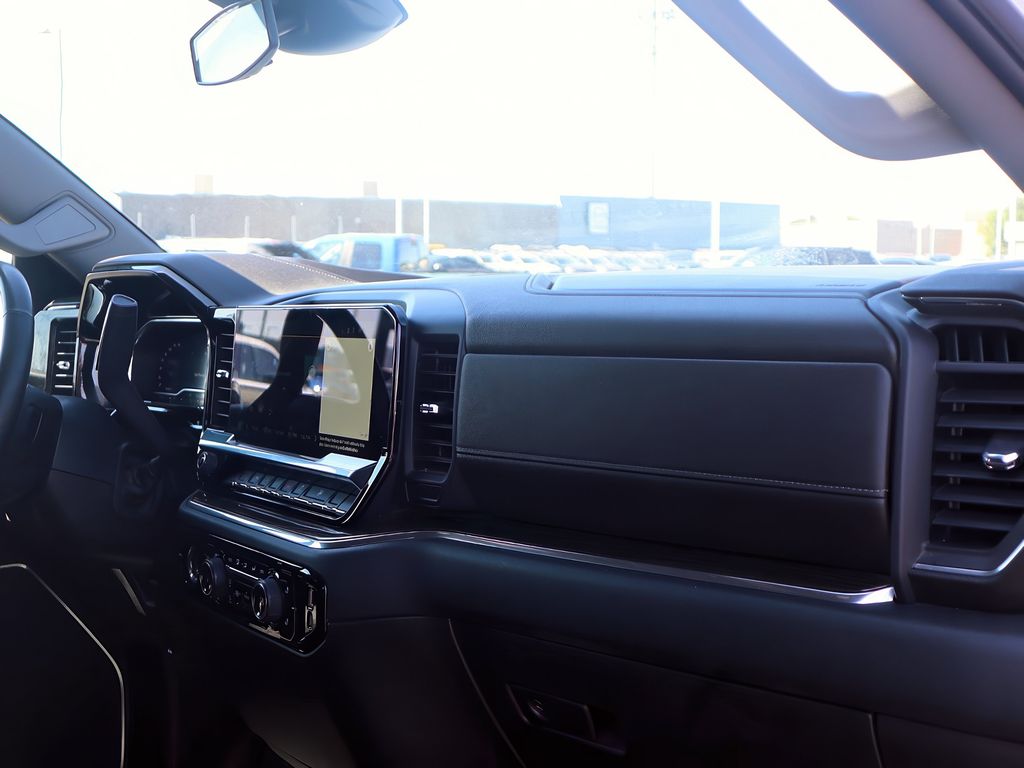 2023 Chevrolet Silverado 1500 LT photo 22
