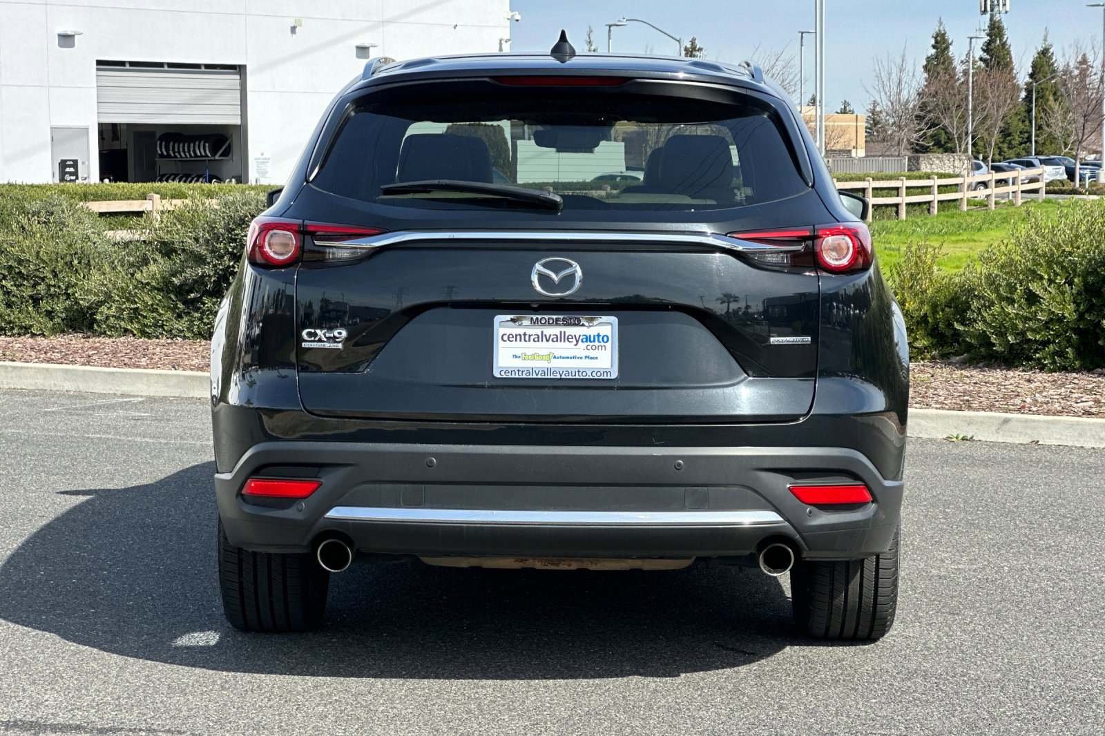2023 Mazda CX-9 Signature Sport photo 4