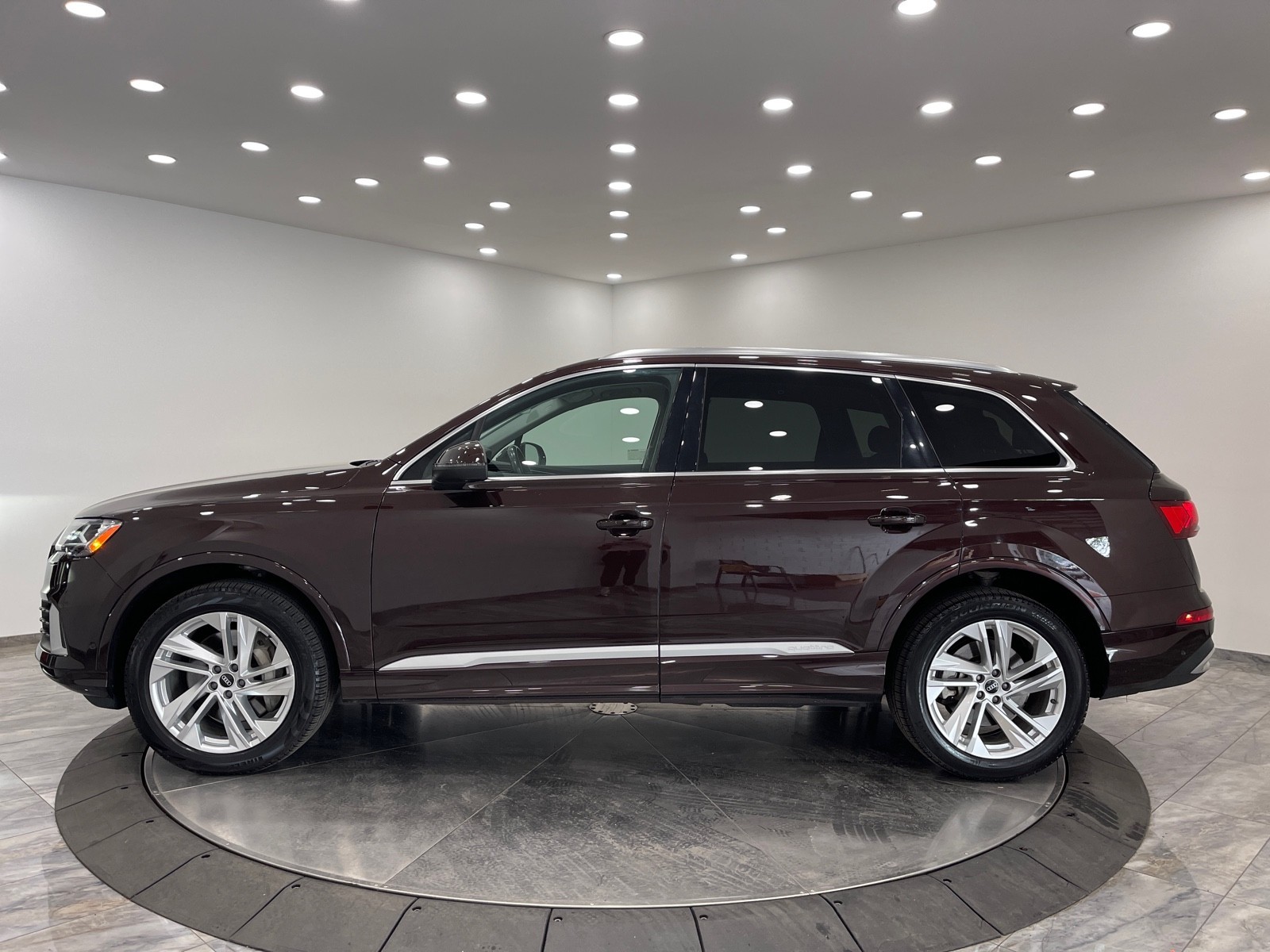 2021 Audi Q7 Premium Plus photo 4