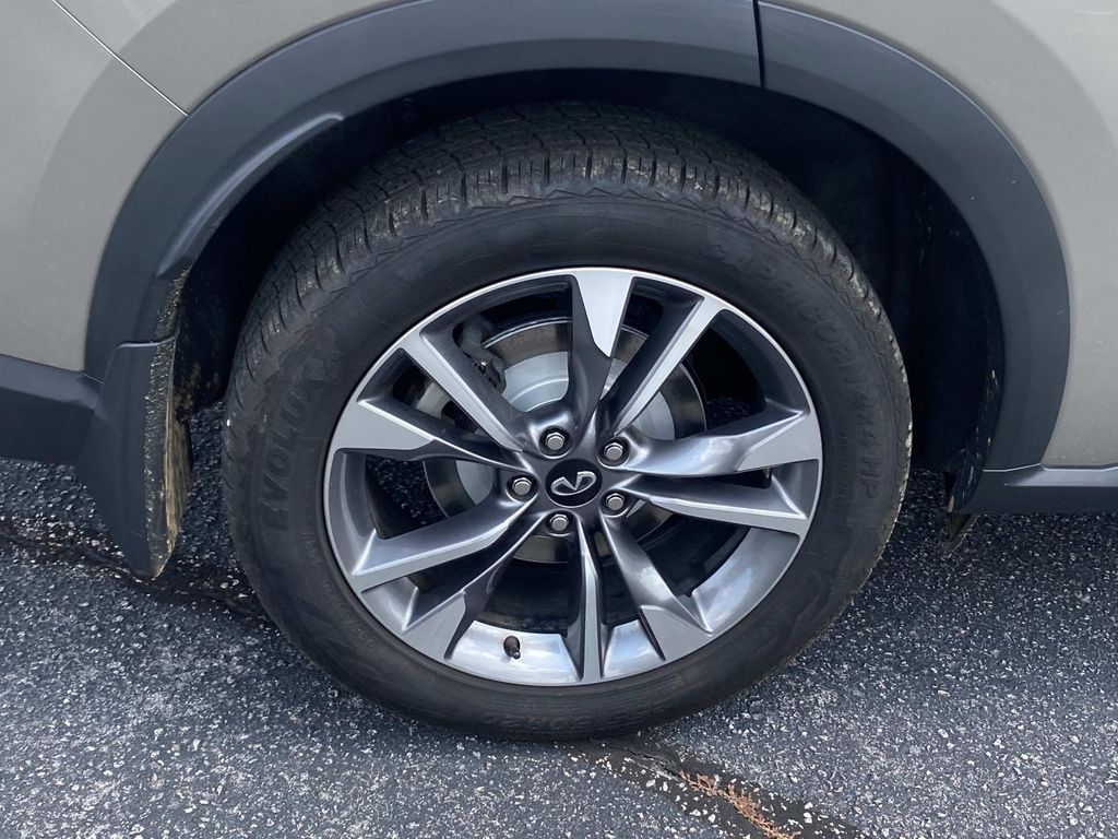 2022 Infiniti QX60 Luxe photo 33